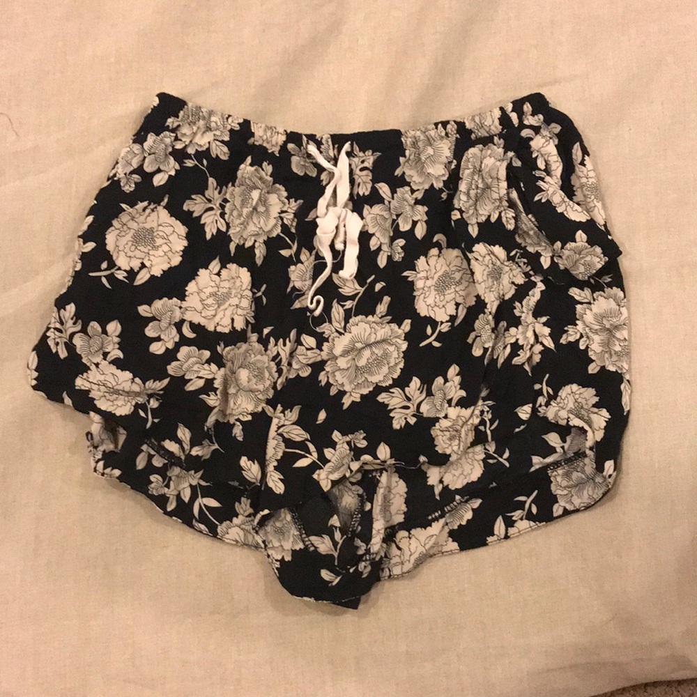 Brandy Melville shorts